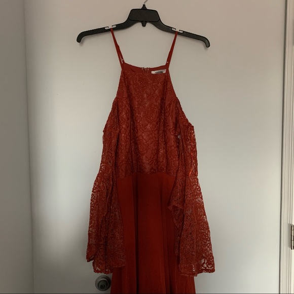 Plus Size Floral Lace Formal Dress - Picture 3 of 11